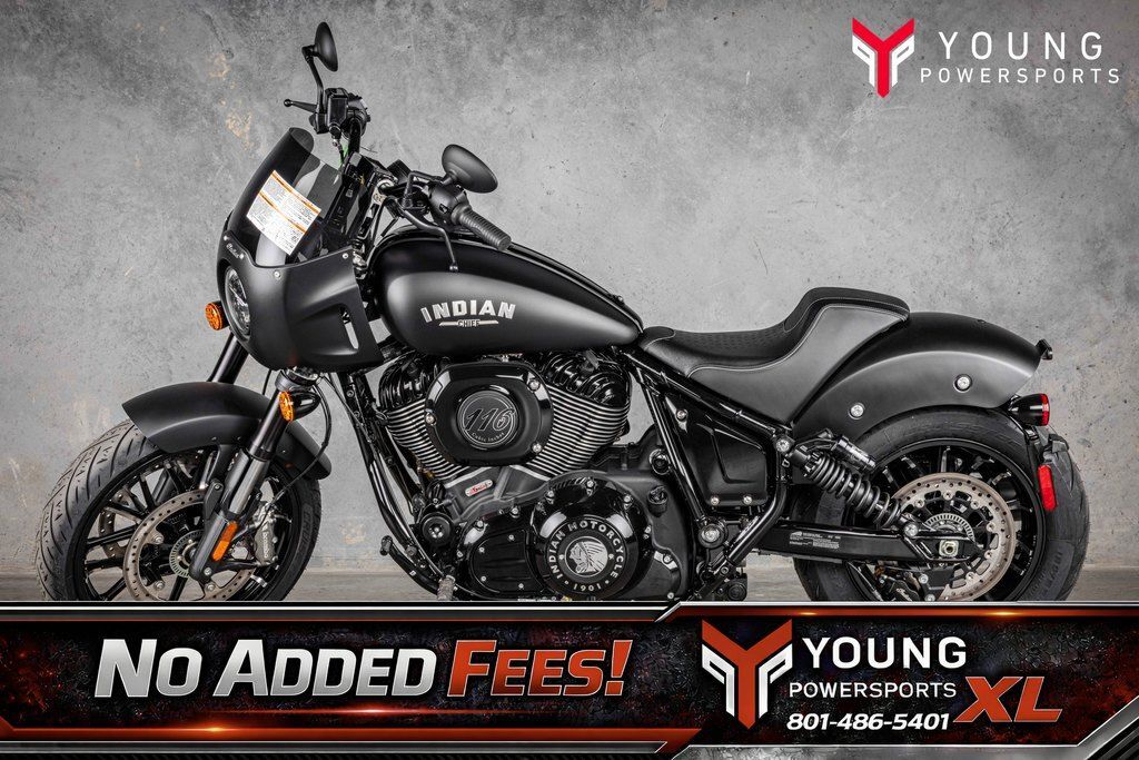 2025 Indian Motorcycle® Sport Chief Black Smoke