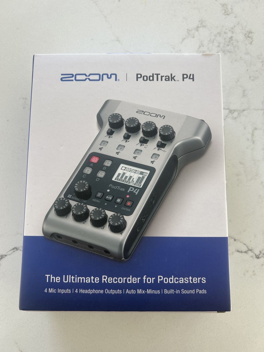 Zoom Podtrack P4 For Podcast