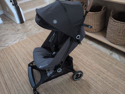Evenflo Hummingbird Carbon Fiber Stroller
