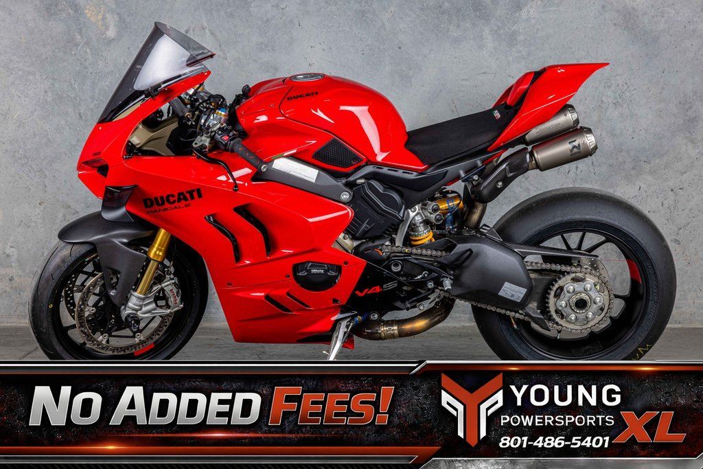 2024 Ducati Panigale V4 S Red