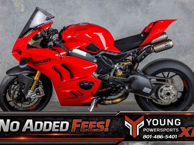 2024 Ducati Panigale V4 S Red
