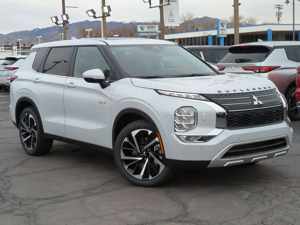 2025 Mitsubishi Outlander SE
