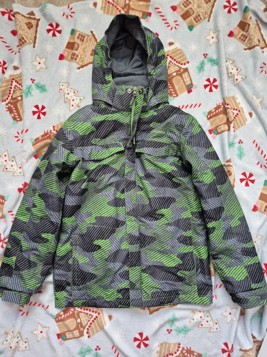 Columbia Boys Detachable Winter Wateproof Ski Jacket Green EUC L 14-16