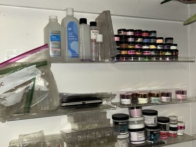Nail Supplies 250$