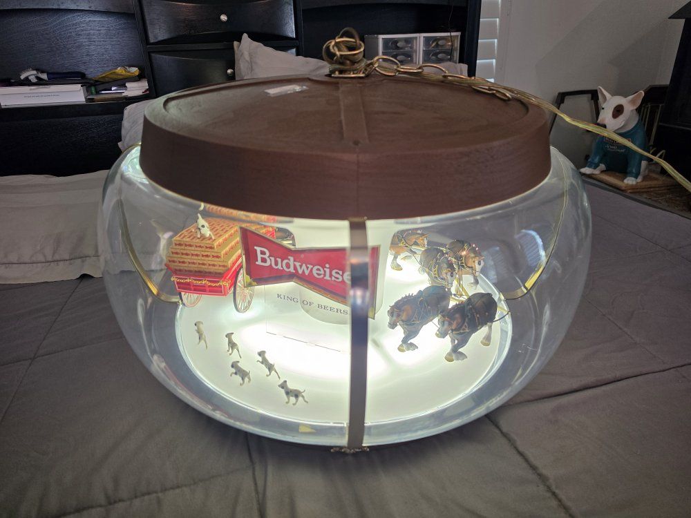 Vintage Budweiser Clydesdale World Champion Motion Lamp Light Anheuser-Busch Sign
