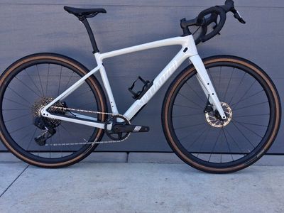 Specialized Diverge Gravel Bike - Size 54cm, SRAM Apex, DT Swiss Wheels