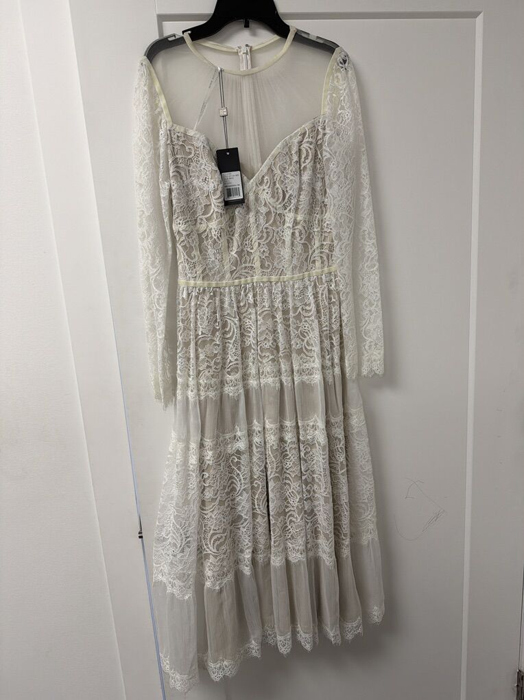 Tadashi Shoji Wedding Dress Size 6