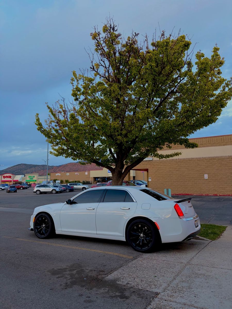 2019 Chrysler 300 Limited