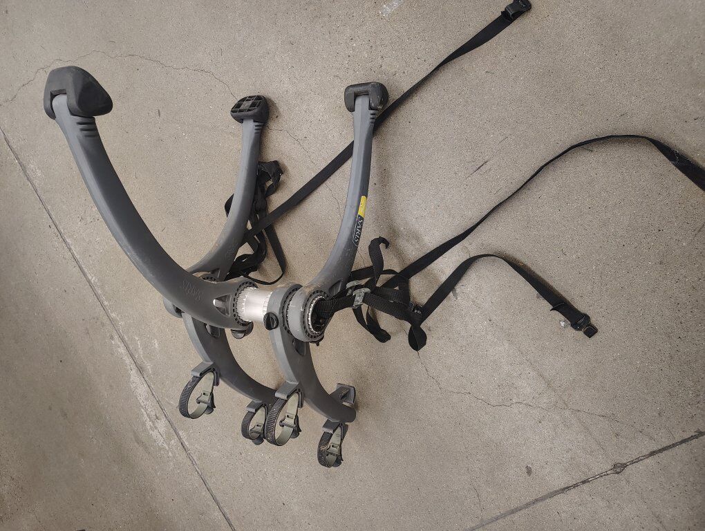 SARIS BONE 2 BIKE RACK FOR TRUNK, SUV OR HATCHBACK