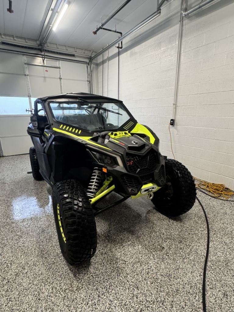 2020 Can-Am® Maverick™ X3 X™ ds Turbo RR