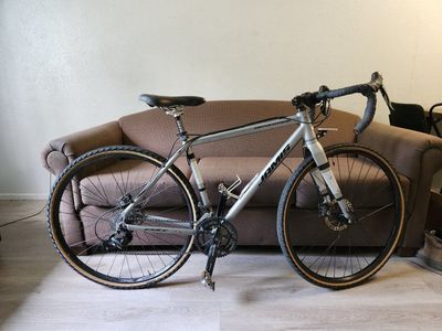 Jamis Renegade Exile Gravel Bike - Medium