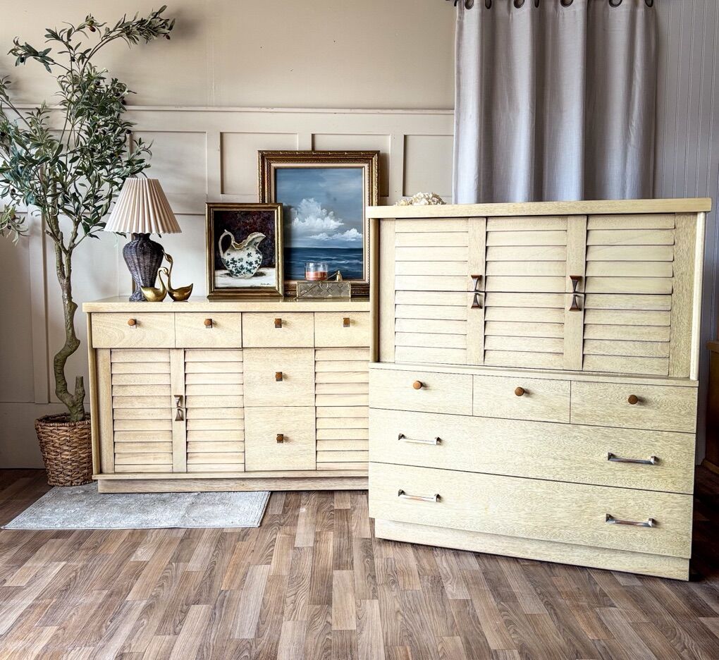 *FREE DELIVERY* Vintage MCM Blonde Dresser Set