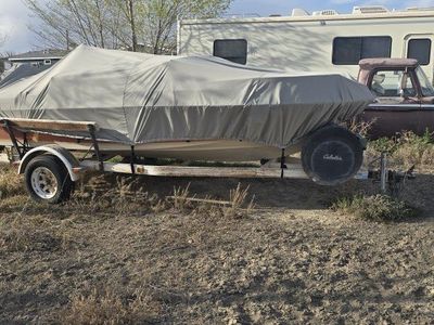 1980 Invader Boat