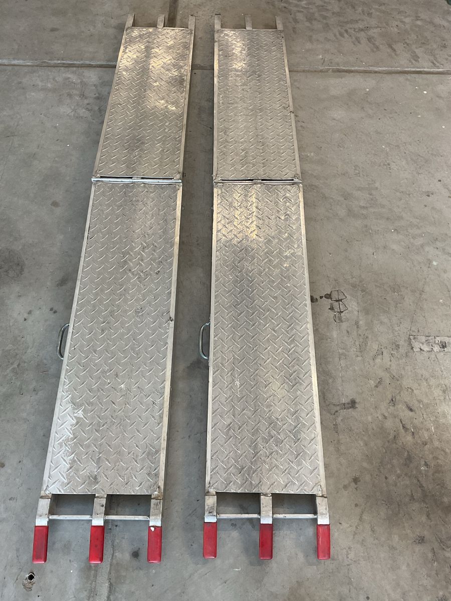 DAWS Folding Aluminum Loading Ramps - Pair