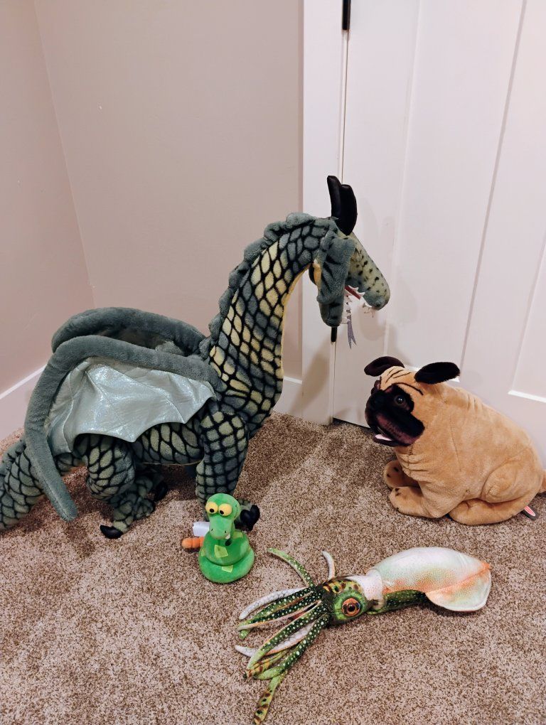 Melissa and doug large dragon, doug and stuff animals