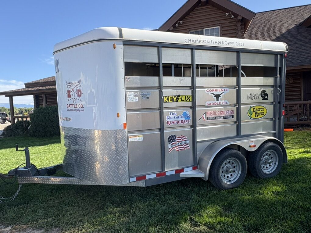 2024 Maverick 2 Horse