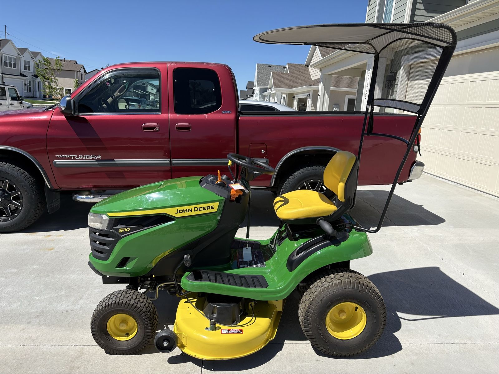 John Deere S110 Lawn Tractor - 19hp Engine - 42” Deck (only 12.1 hrs)