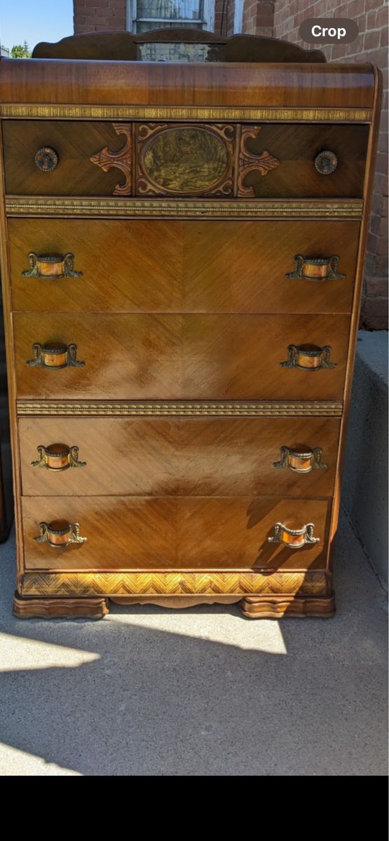 Main image 3