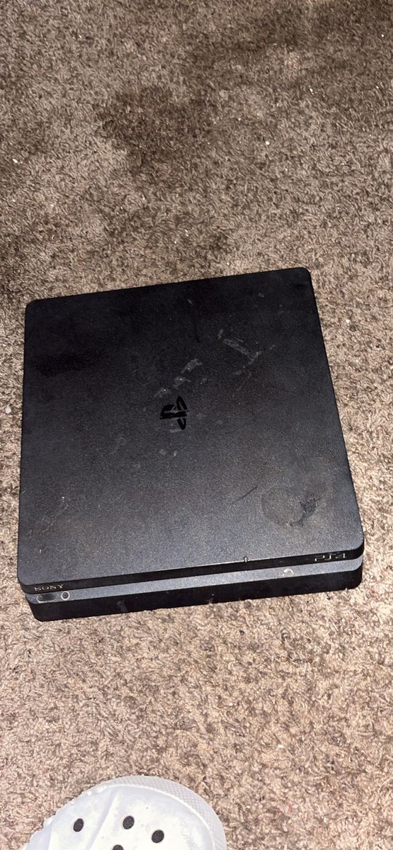 PlayStation 4 and controller