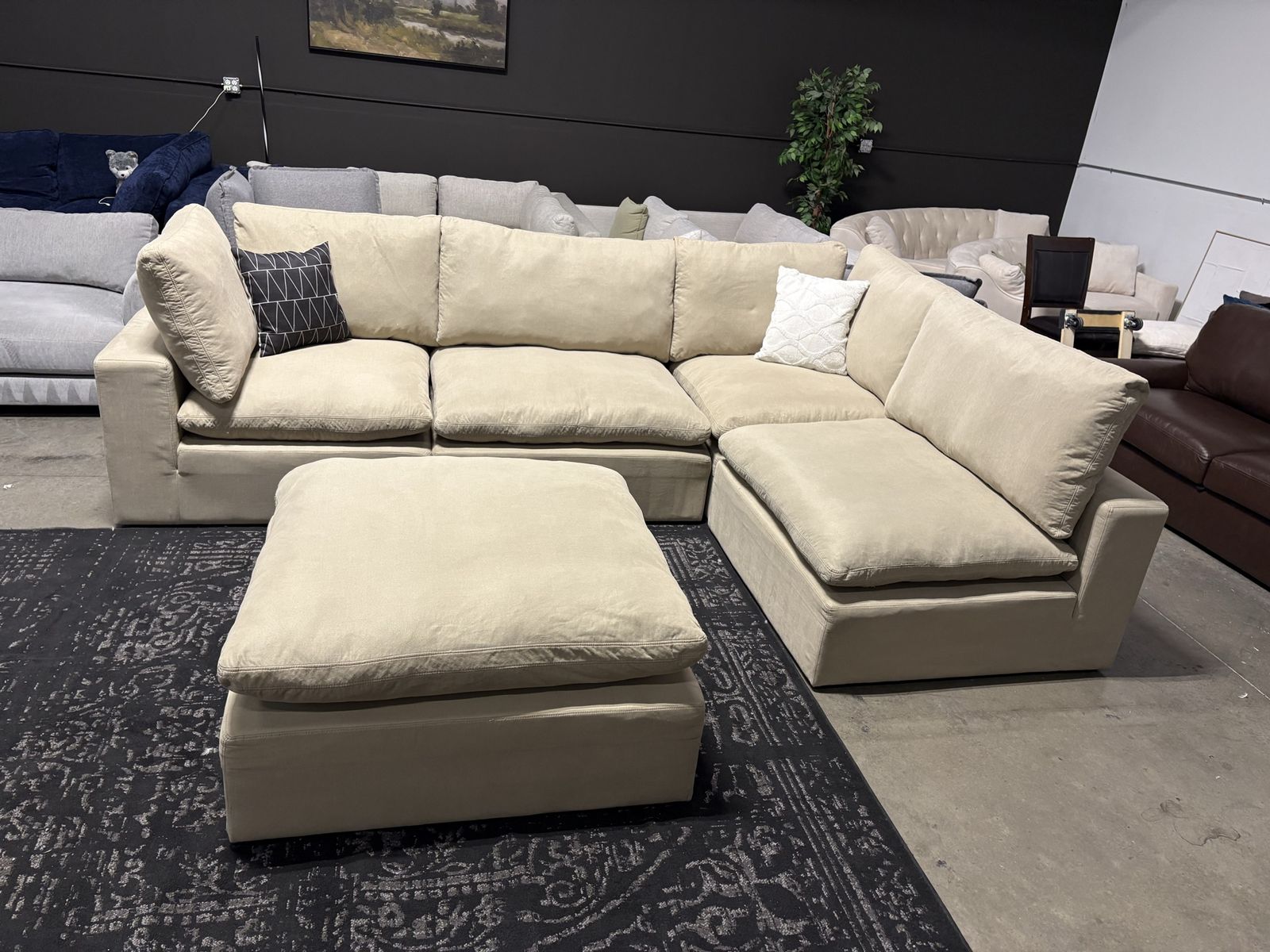 Downeast Luxe Modular Sectional (Free Delivery )