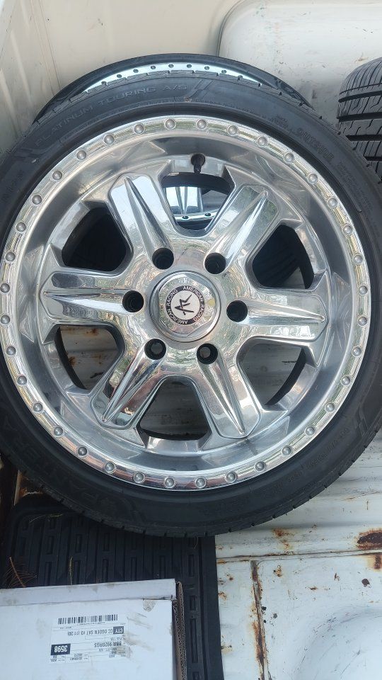 17" wheels & Tires