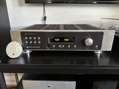 Sonic Frontiers Line 1 preamp w/ SE upgrades, remote, boxes and extra tubes in excellent condition
