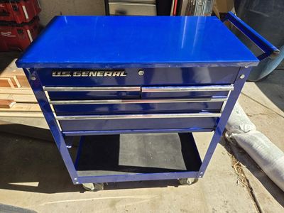 US General rolling tool box + tools