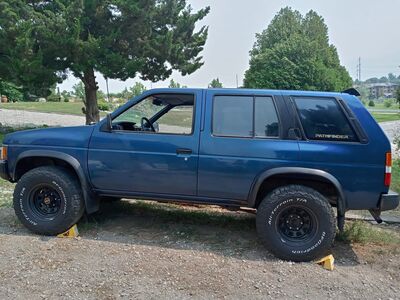 1993 NISSAN PATHFINDER XEV6 5SPD