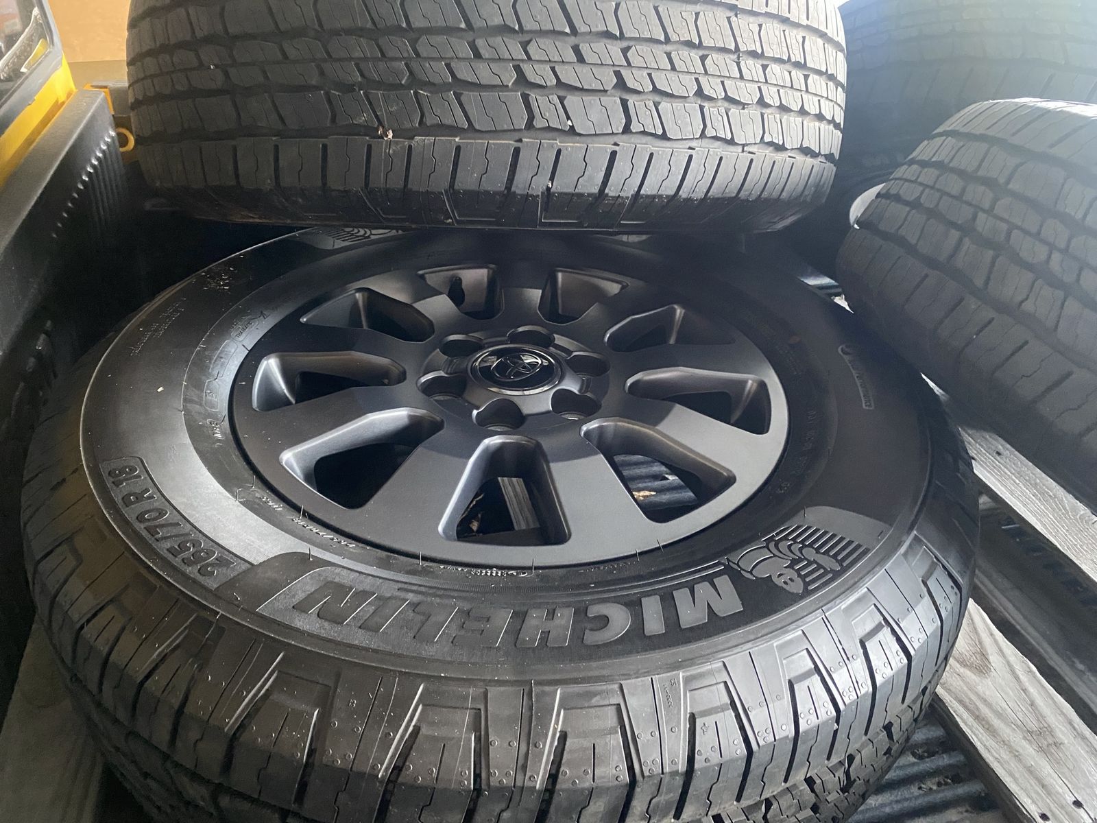 265/70 R18 Michelin LTX Trail