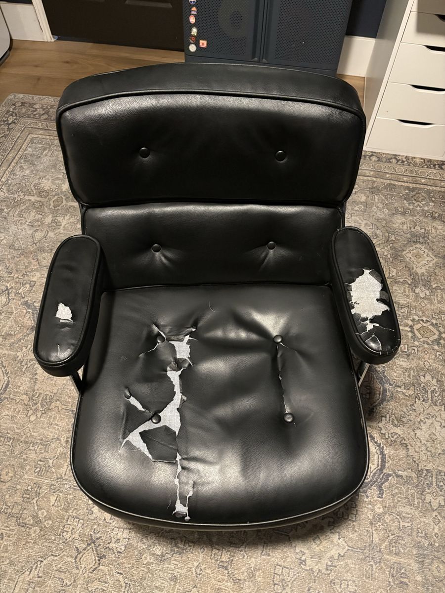 Free Black Leatherette Office Chair - Swivel, Armrests