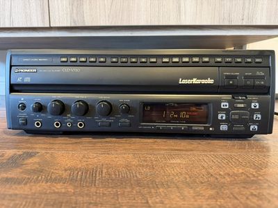 Pioneer CLD-V720 CD/CDV/LD Laser Karaoke Player - Made in Japan - Digital Sound