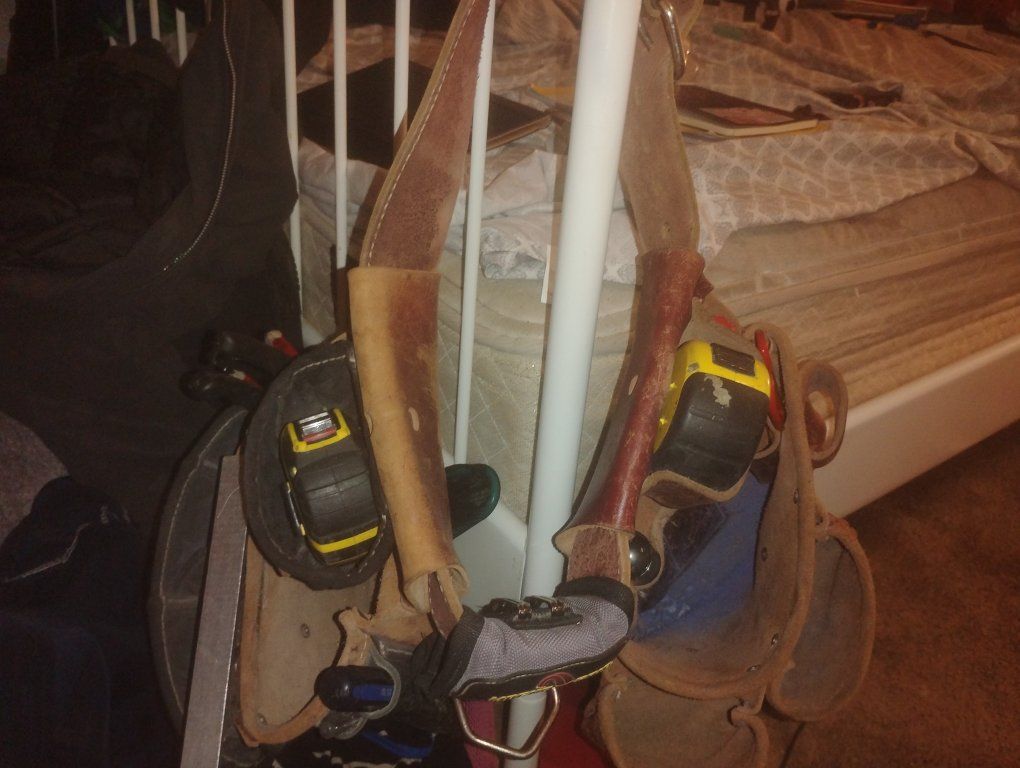 like brand new occidental framing bags. lightly work still need to be broke in. this is a steal