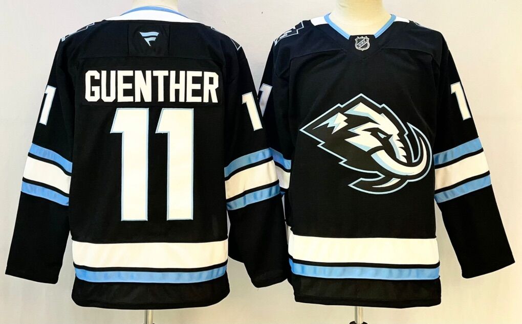 Dylan Guenther Jersey