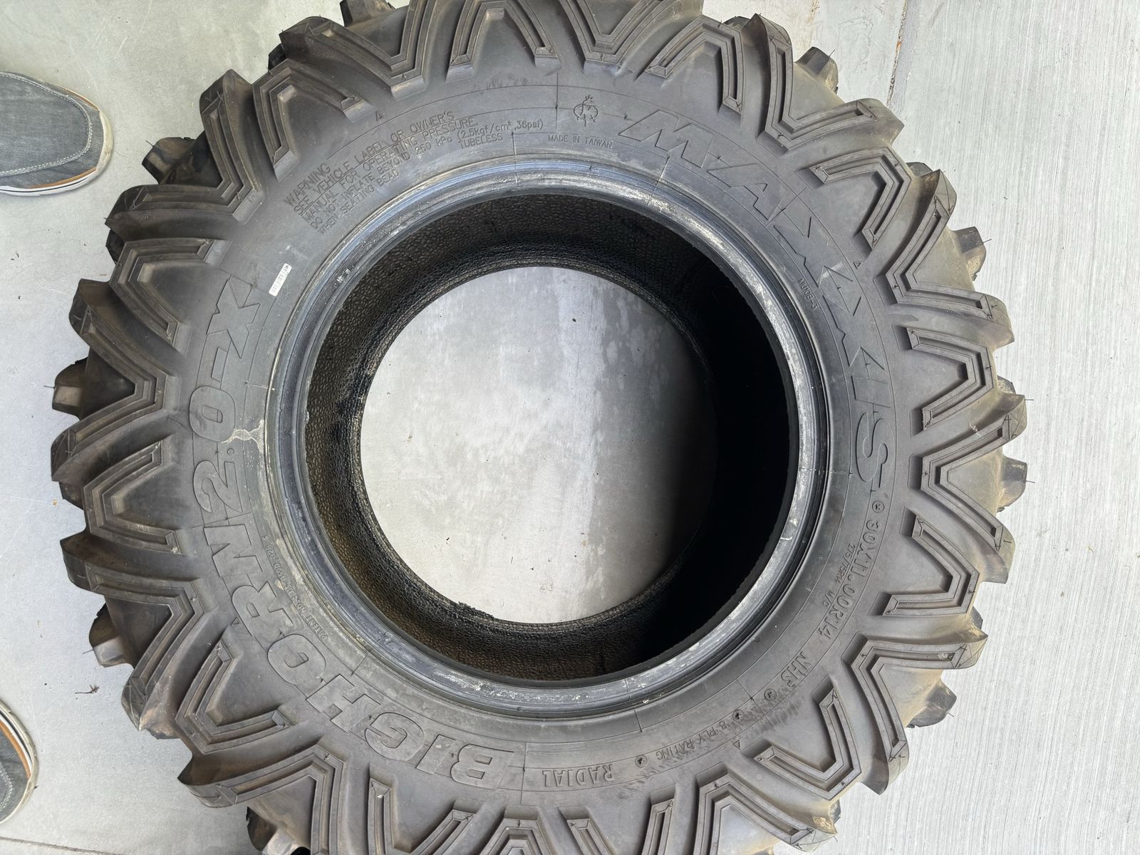 Maxis big horn 2 tires 30X11X14 and 30X9X14