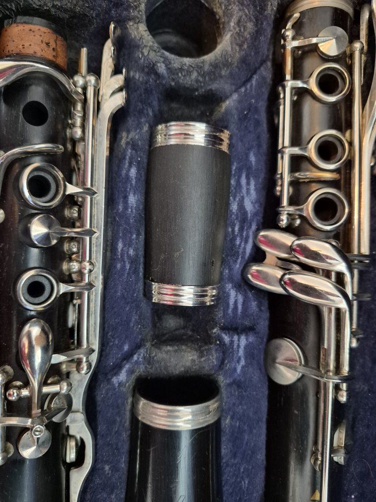 Main image 3