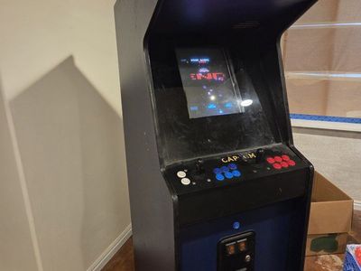 Full Size Arcade Machine w/ CRT Monitor – 60+ Classic Games