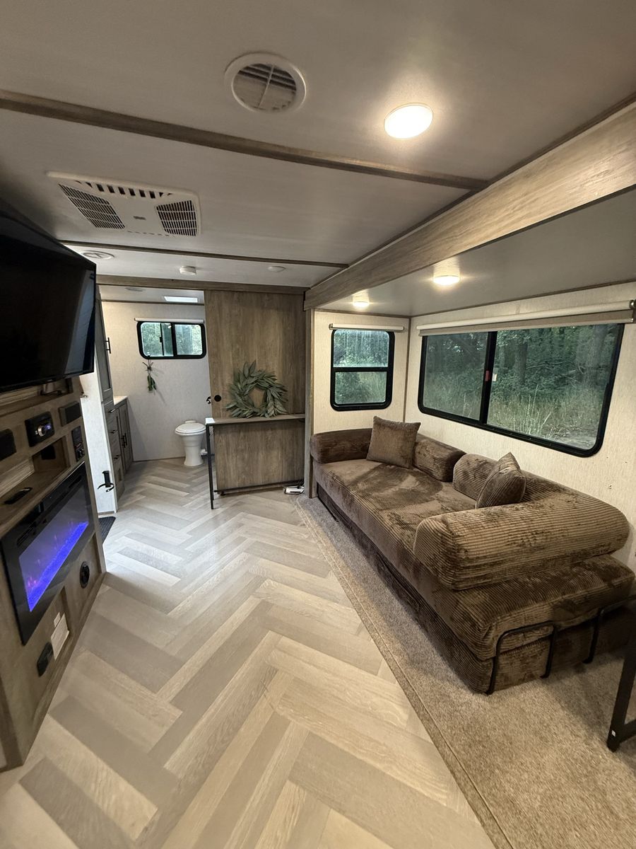 2022 Forest River Salem Hemisphere Travel Trailer-Bumper Pull, Sleeps 4, AC, Awning, Giant bathroom, 1Slide, Fireplace, Furnace
