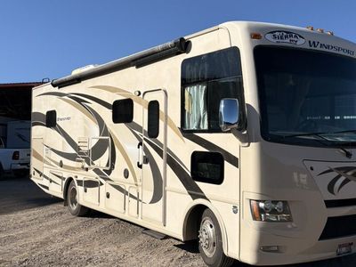 2015 Thor windsport 31' Motorhome