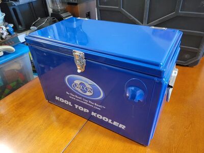 Orcon cooler with bottle opener. Brand new!
17.5 l