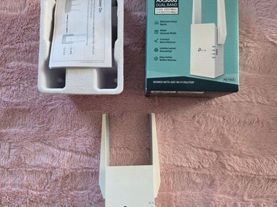 TP-Link RE705X Wi-Fi 6 Dual Band Range Extender