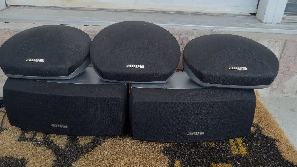 Vintage Aiwa SX-R275 Surround Sound Speaker Set - 5 Pieces