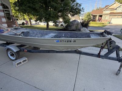 Duck boat 15’x 55”
