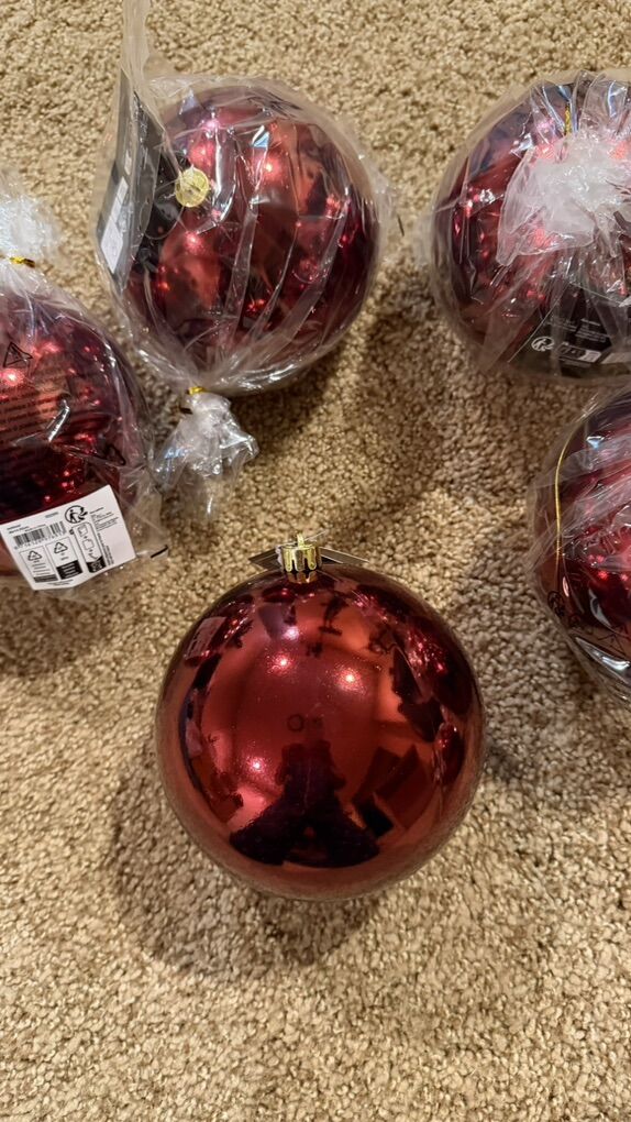 7 Large red Glossy Ornaments Garehouse No 1