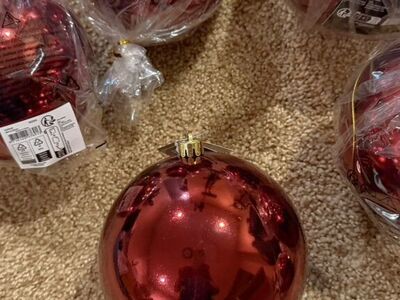 7 Large red Glossy Ornaments Garehouse No 1