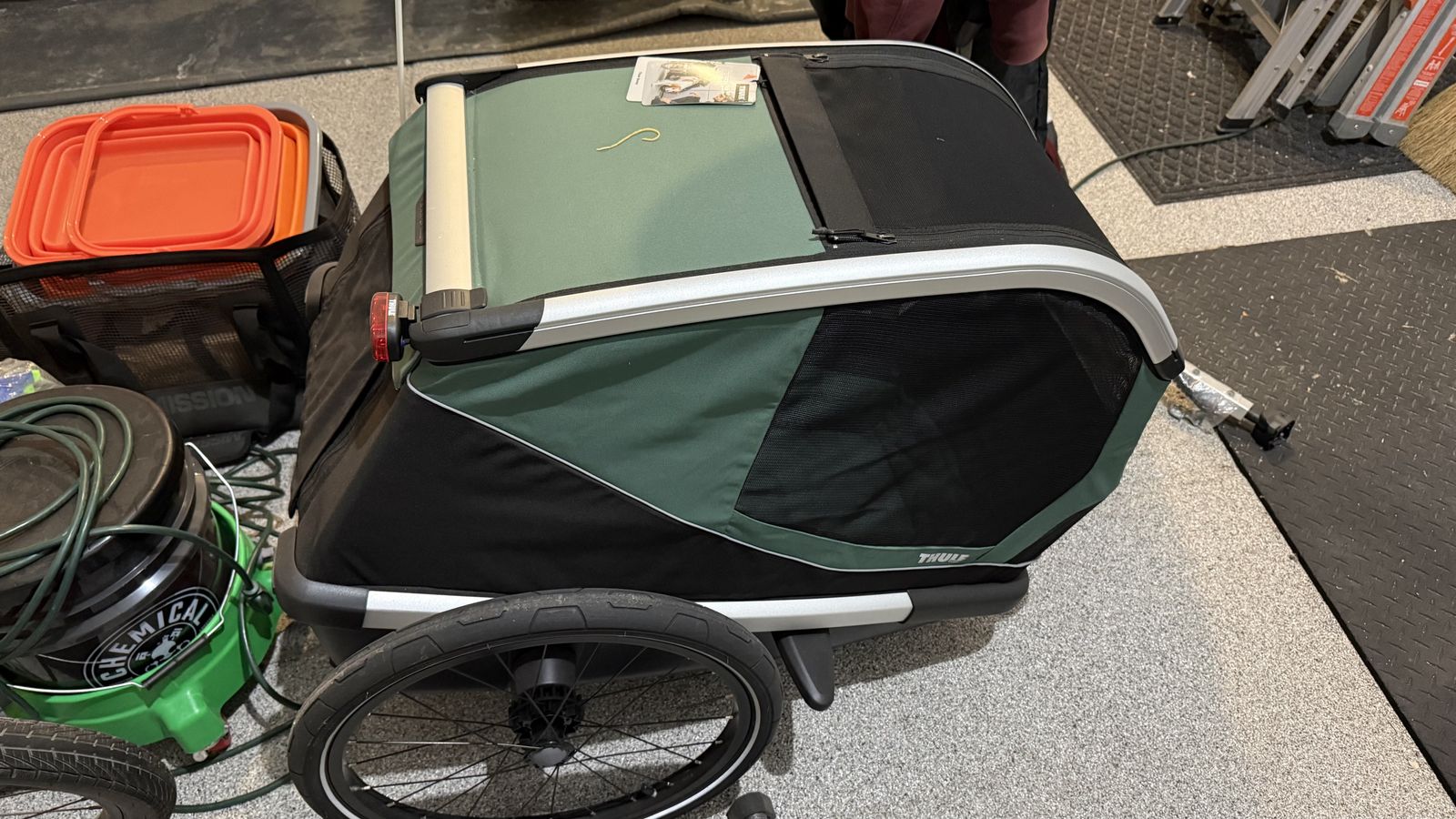 Thule Bexey M Dog Bike Trailer