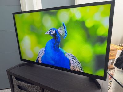 Samsung 32” Smart TV (UN32N5300AF) – Great Condition