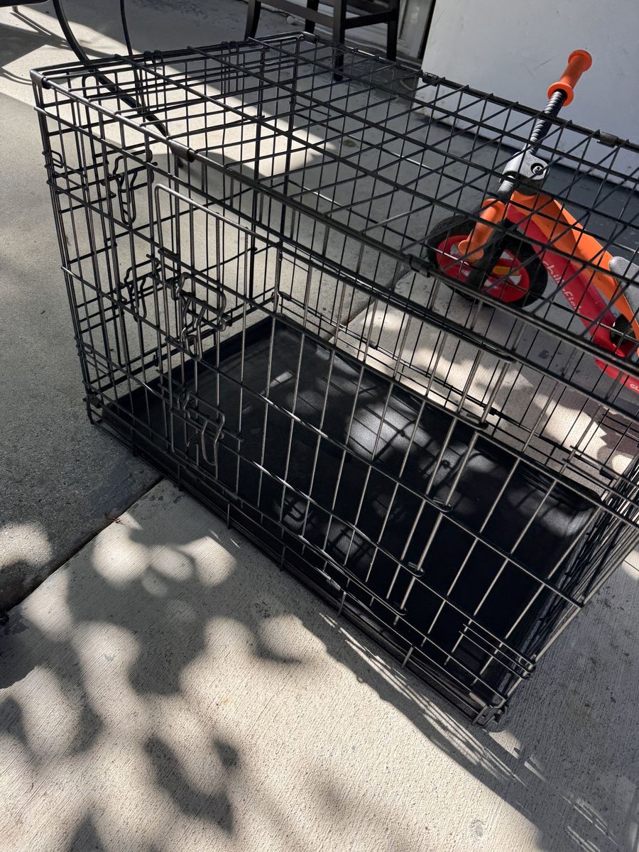 Dog kennel