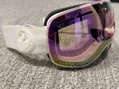 Dragon Women's ski/snowboard goggles white/purple
