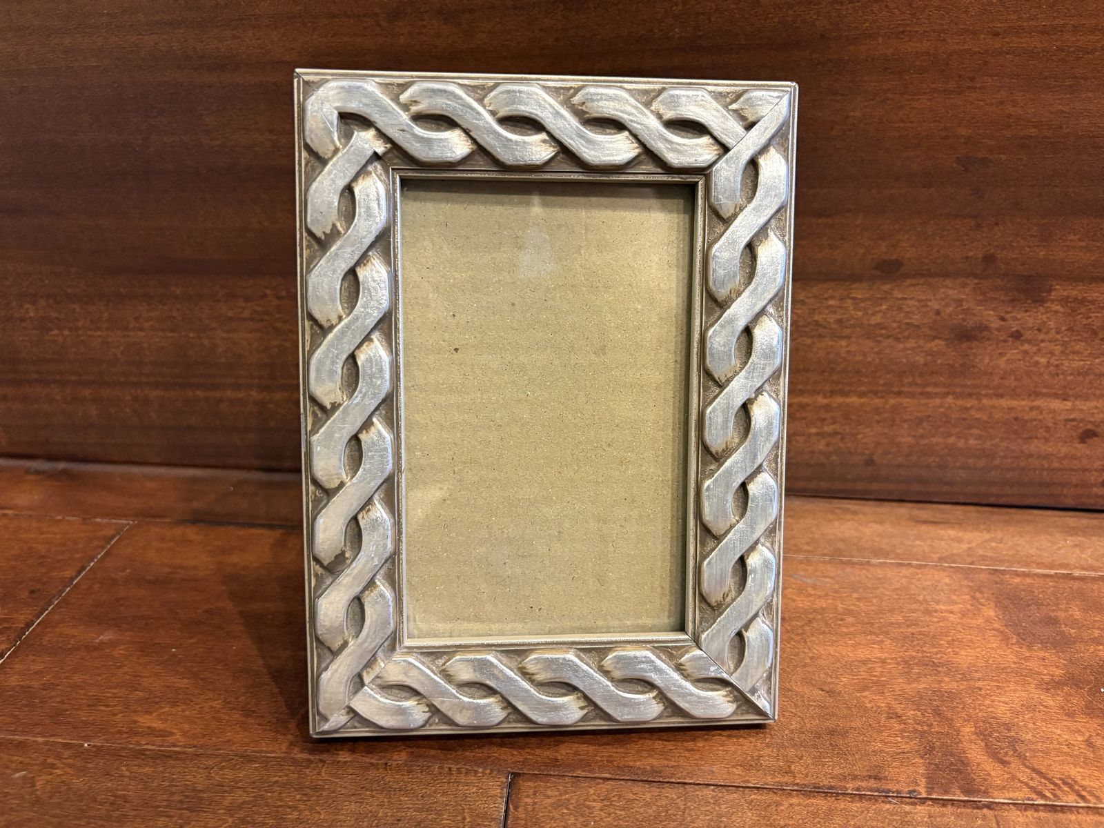 Vintage Antique Silver Color Raised Pattern Picture Frame