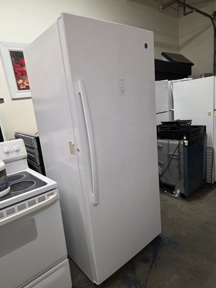 big Ge freezer, frost free